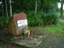 Przy pomniku